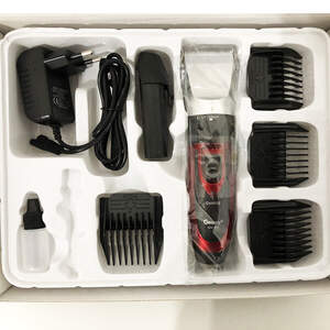 Профессиональная машинка для стрижки волос GEMEI GM-550 с двумя аккумуляторами